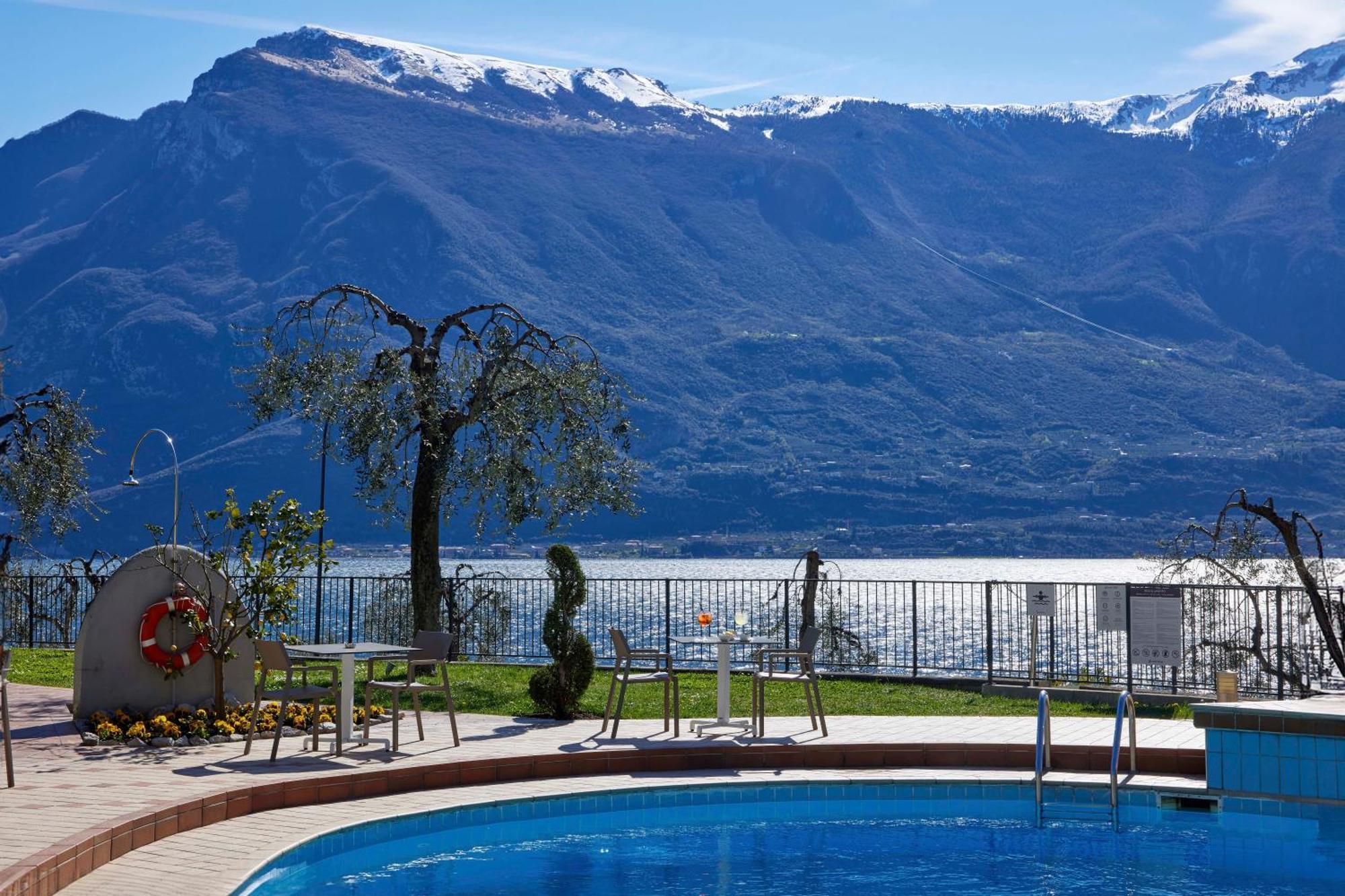 Hotel Atilius - Adults Only Limone sul Garda Exterior photo