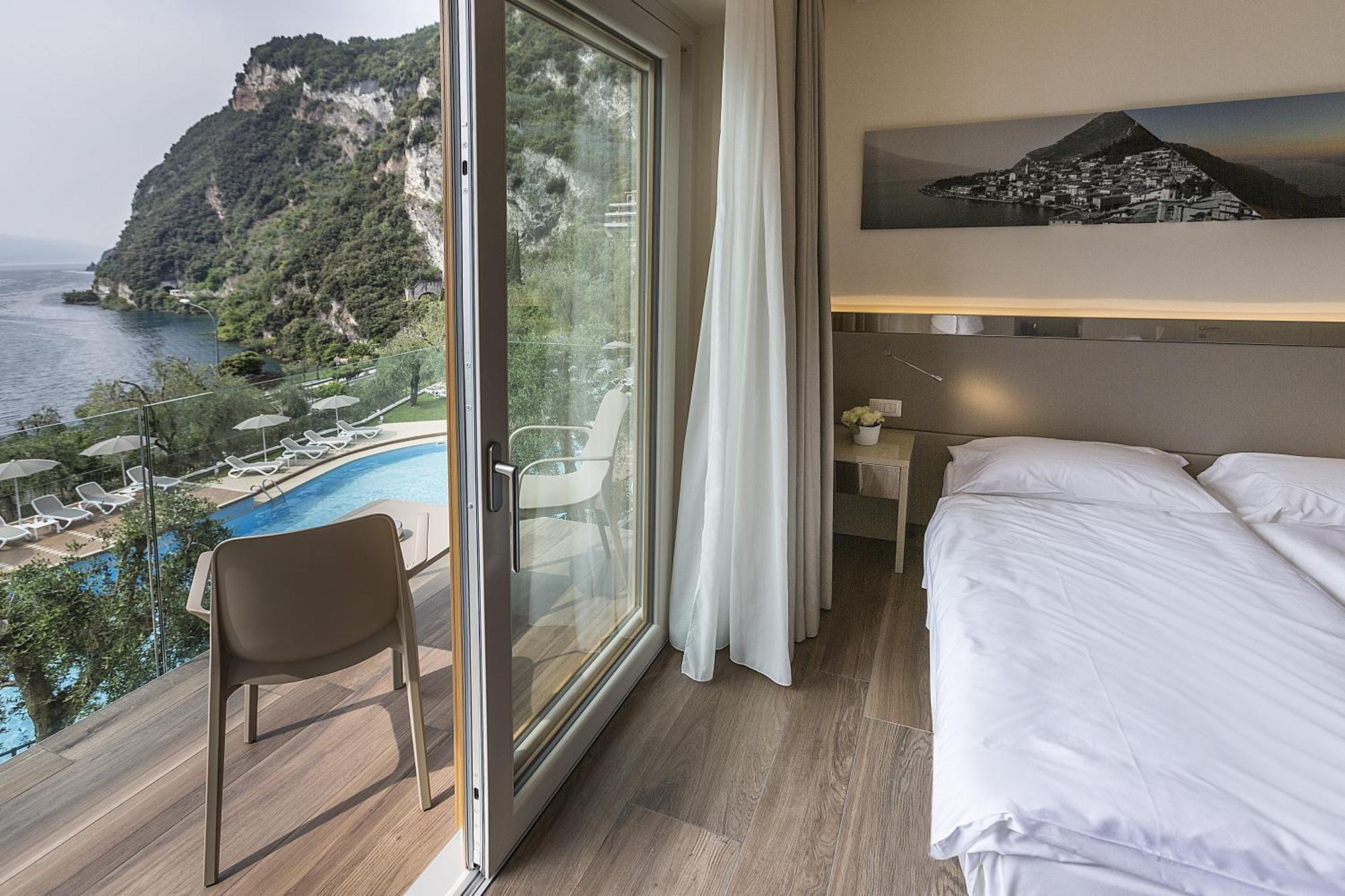 Hotel Atilius - Adults Only Limone sul Garda Room photo